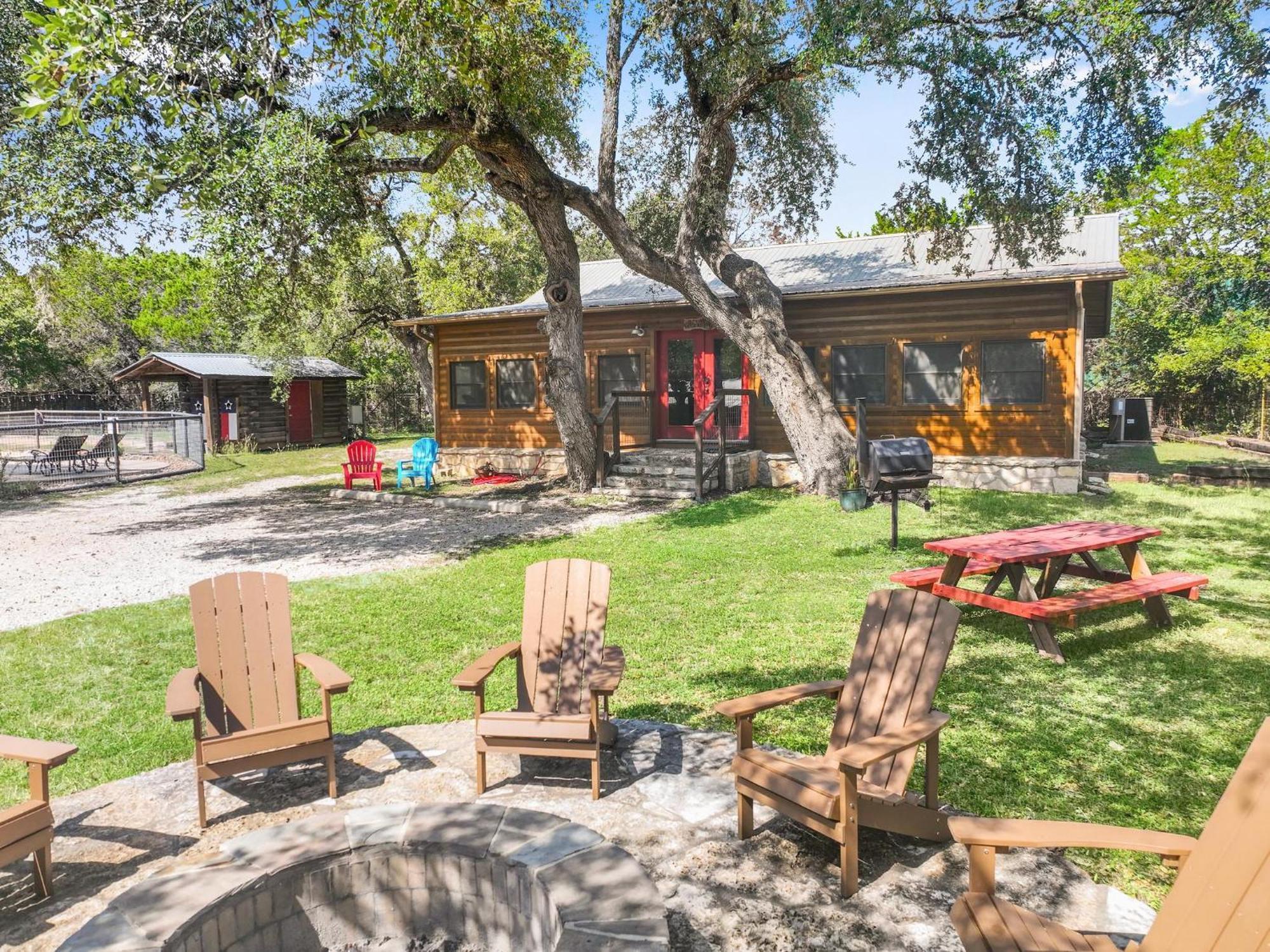 Wimberley Log Cabins Resort And Suites- The Oak Lodge Exterior foto